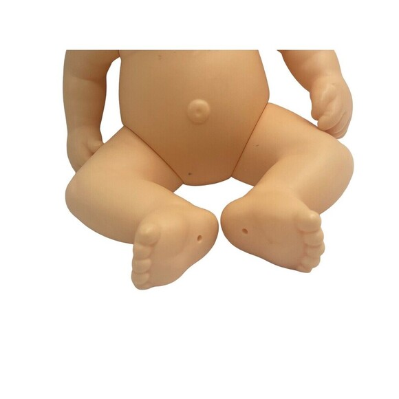 2016 OAA CABBAGE PATCH KIDS DOLL PREEMIE 9" HARD BODY BLUE EYES EYELASHES, BALD - Picture 5 of 15